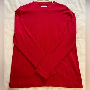 Men’s small Red long sleeve sweater/ in great condition/ lightweight